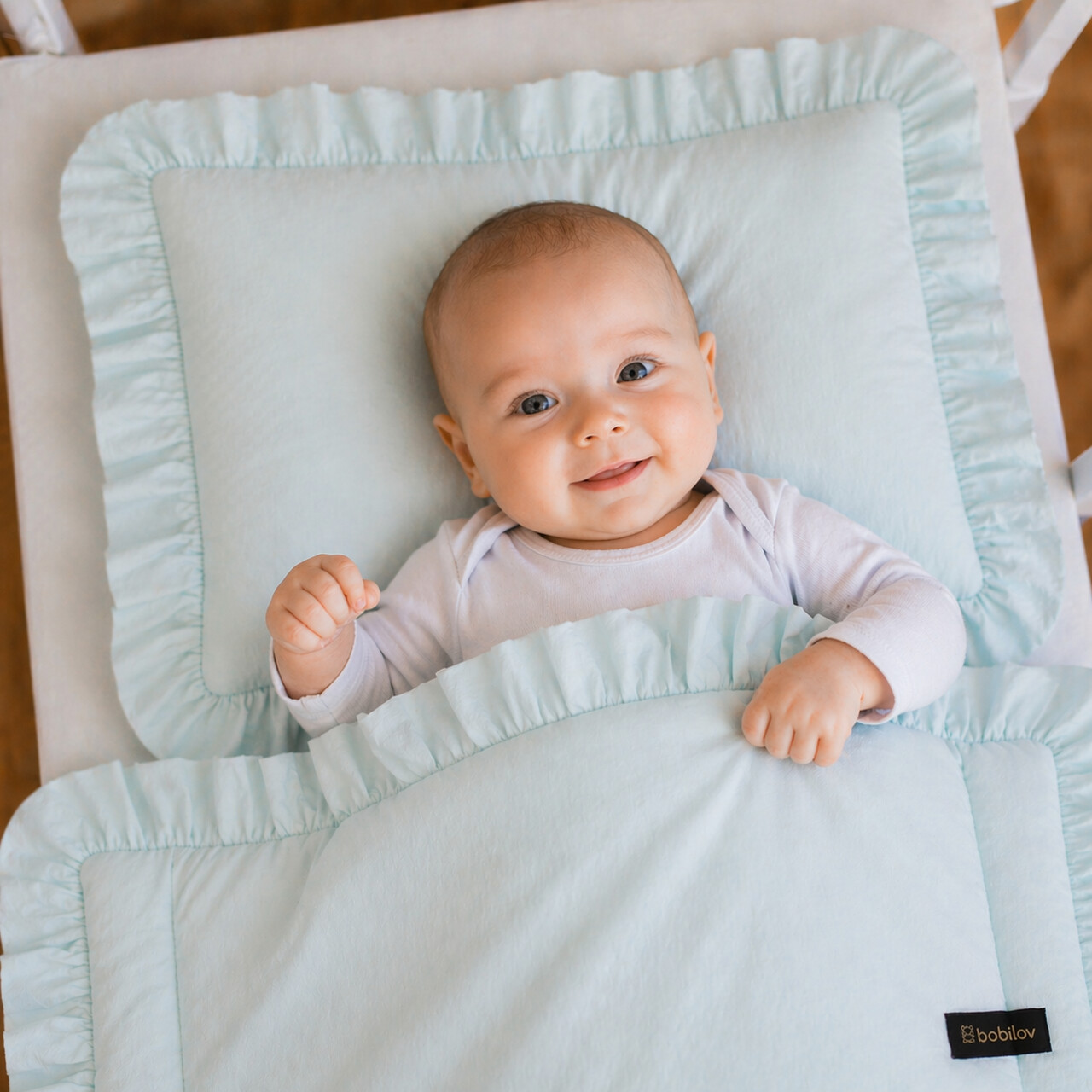 CRIB BEDDING SET WITH FLOUNCE MINT 